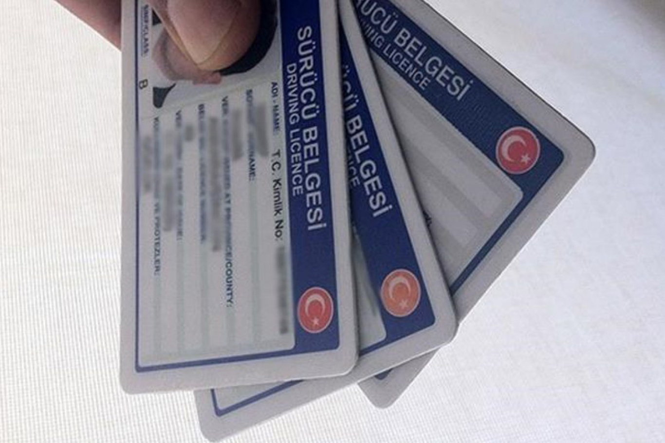 Eski tip ehliyetler için son uyarı: Yüksek ücret kapıda