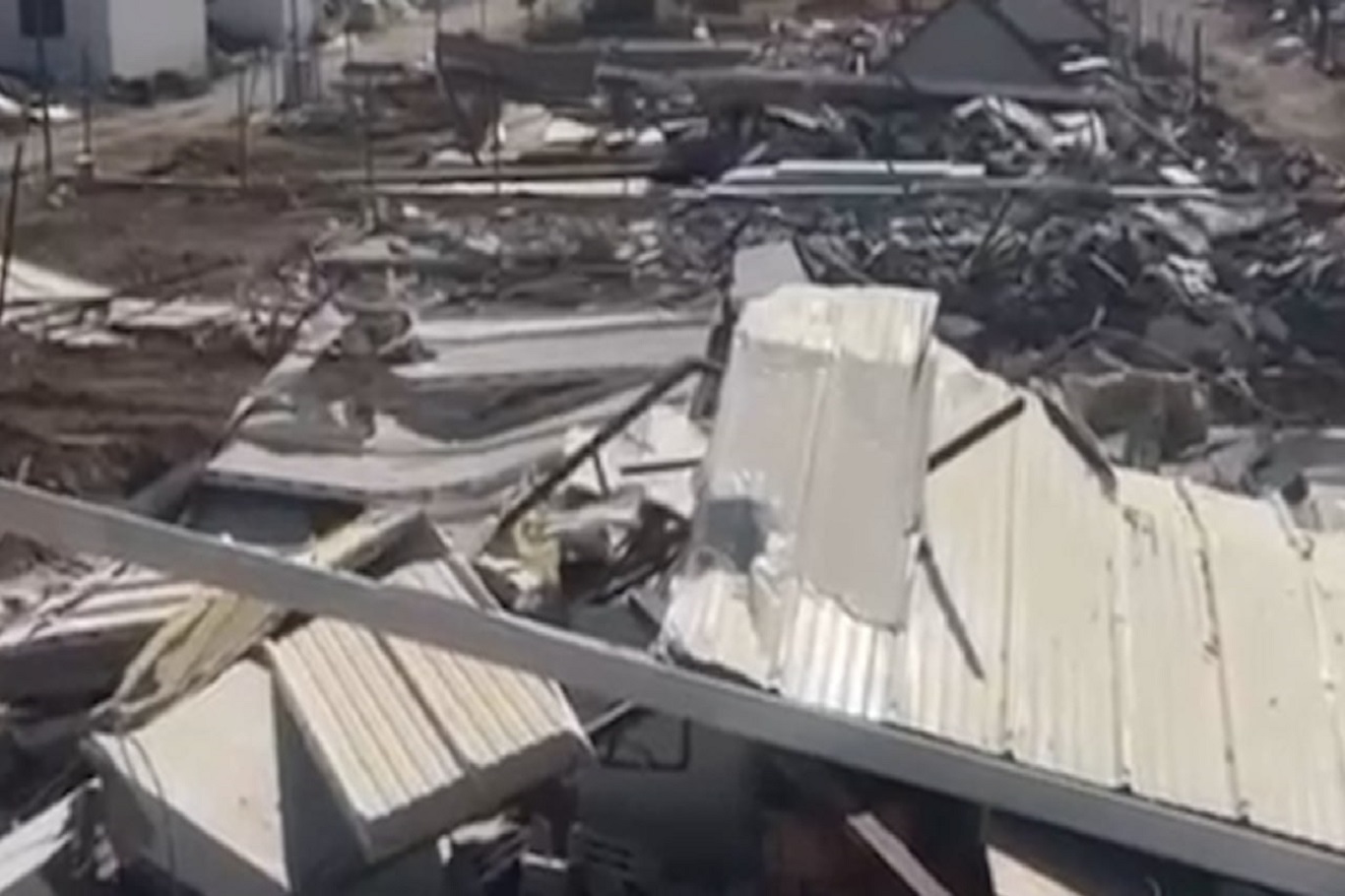 Hobi Evlerinin Yıkımı Yeniden Başladı