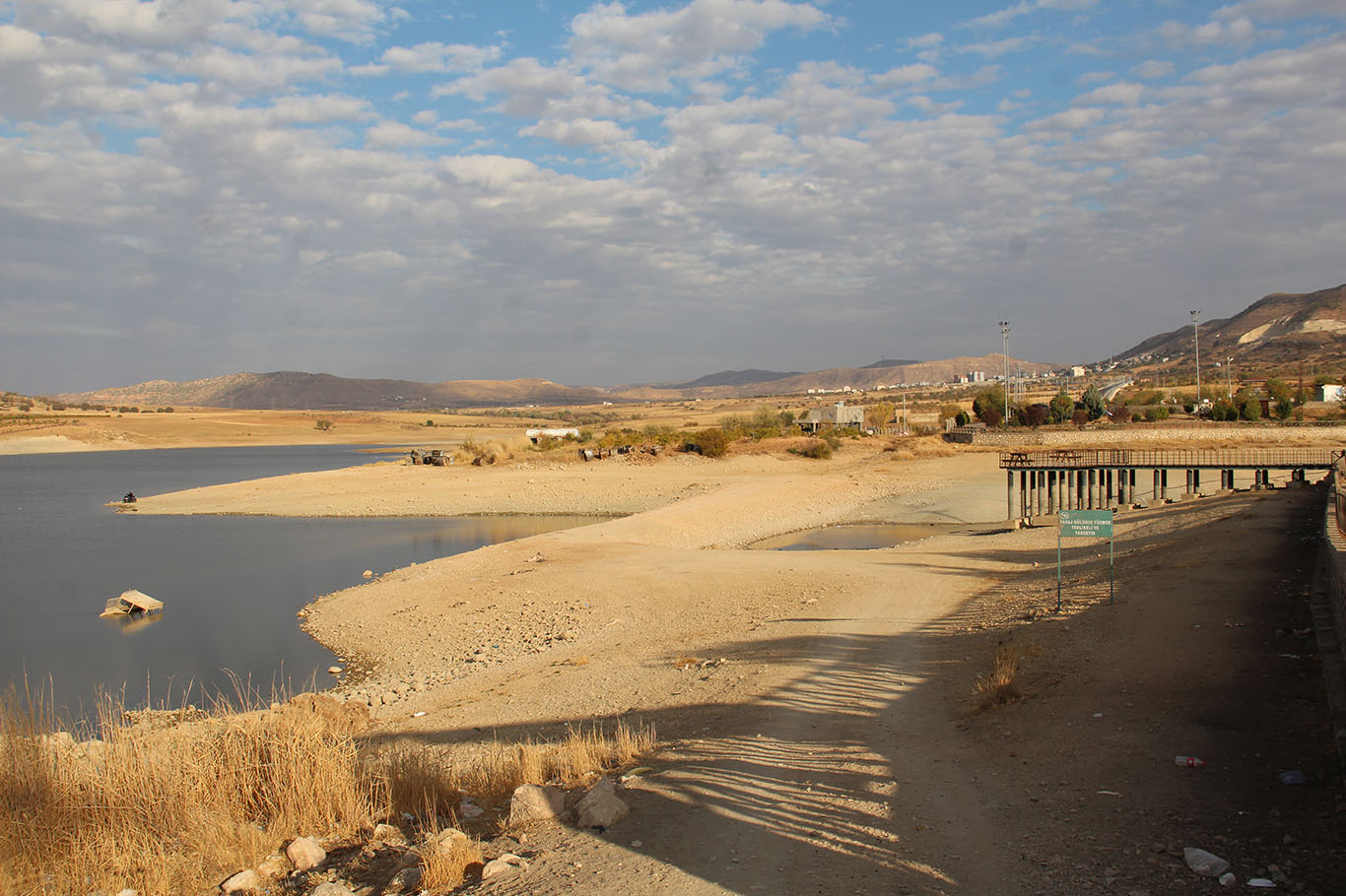 Kırkat Göleti’nde Kuruma Tehlikesi