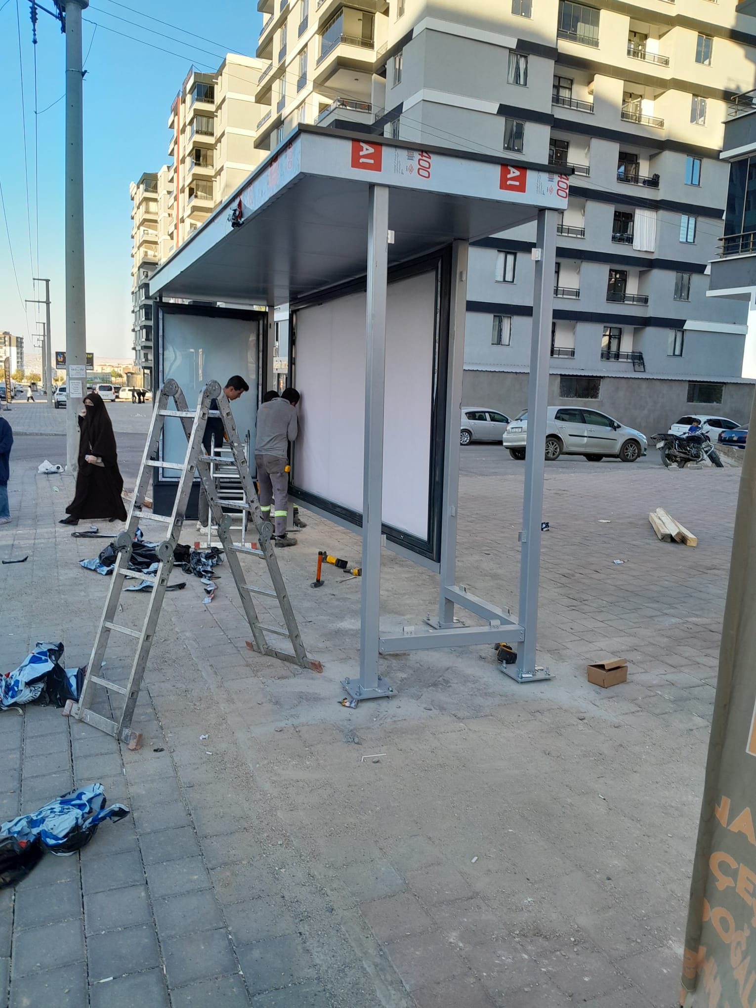 Yeni Nesil Otobüs Duraklarının Kurulumu Başladı