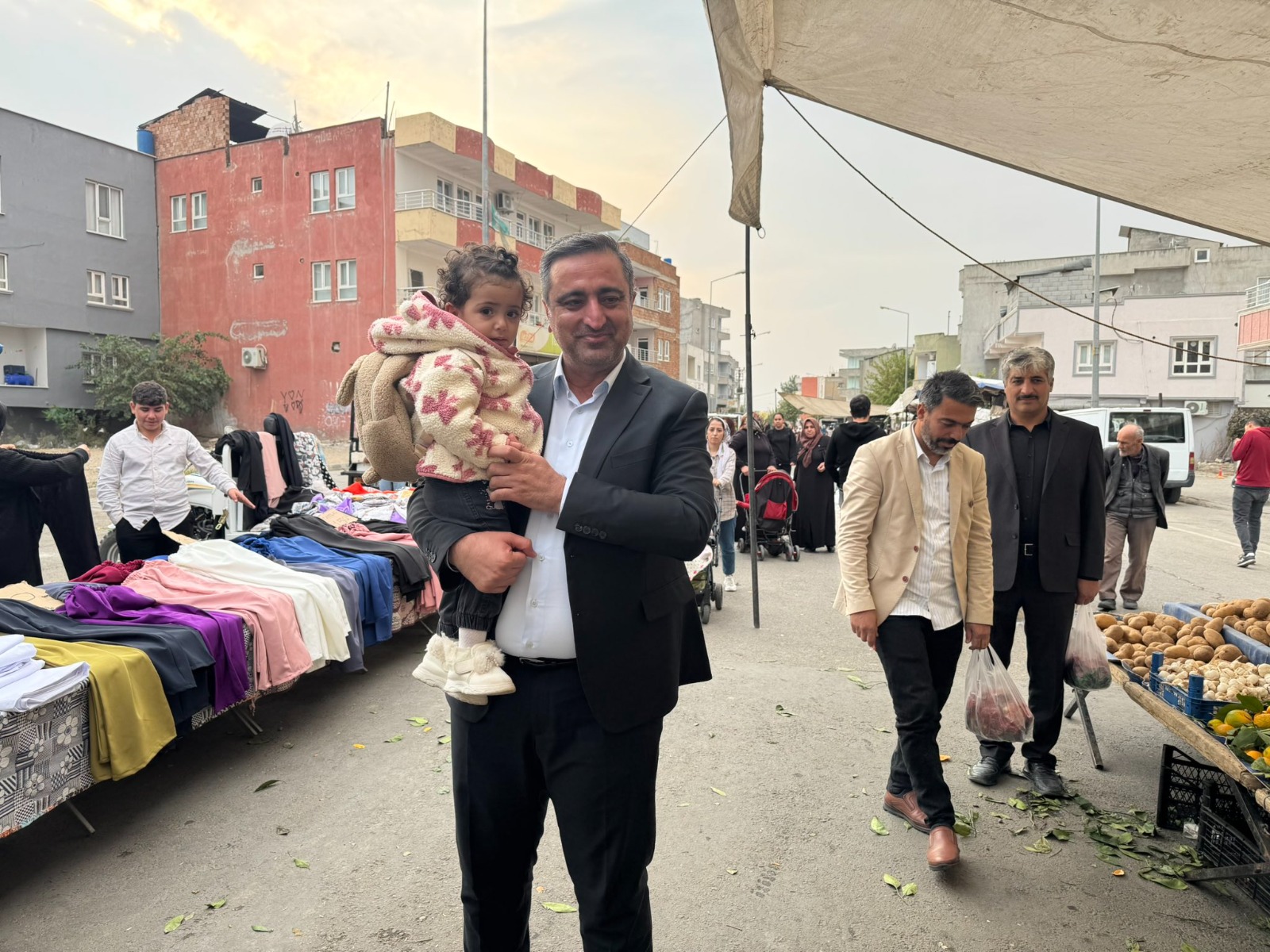 Ramanlı, Seyitler Mahallesi’nde Vatandaşlarla Buluştu