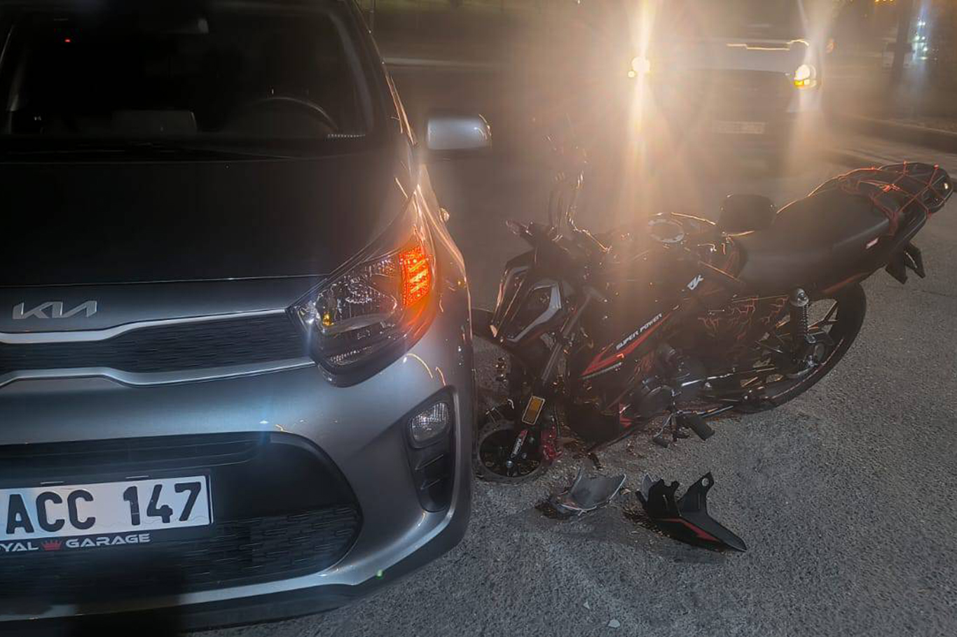 Asfaltın Çökmesi Trafik Kazasına Yol Açtı