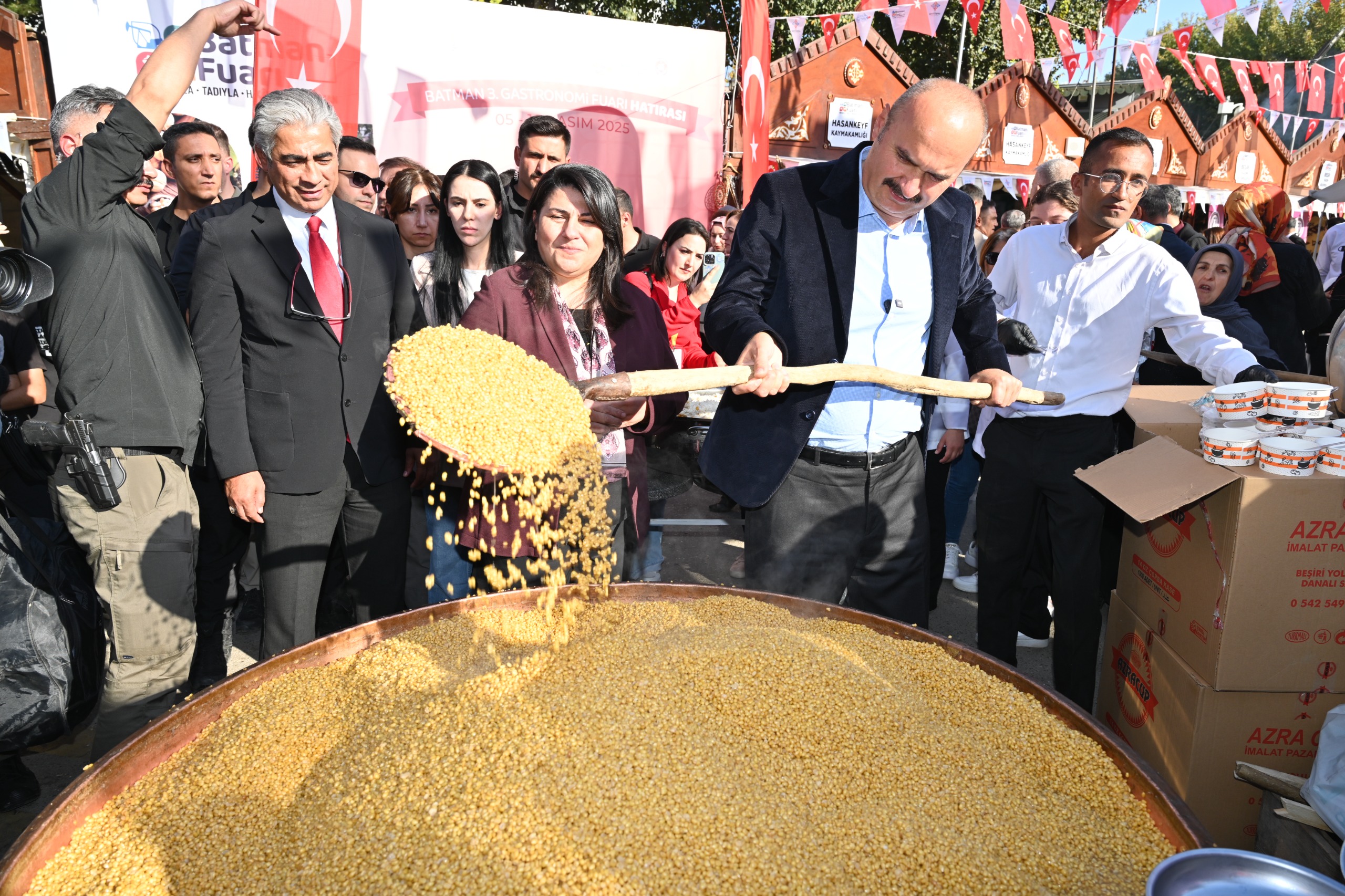 “Batman 12 Gün Boyunca Bir Lezzet Merkezine Dönüştü”