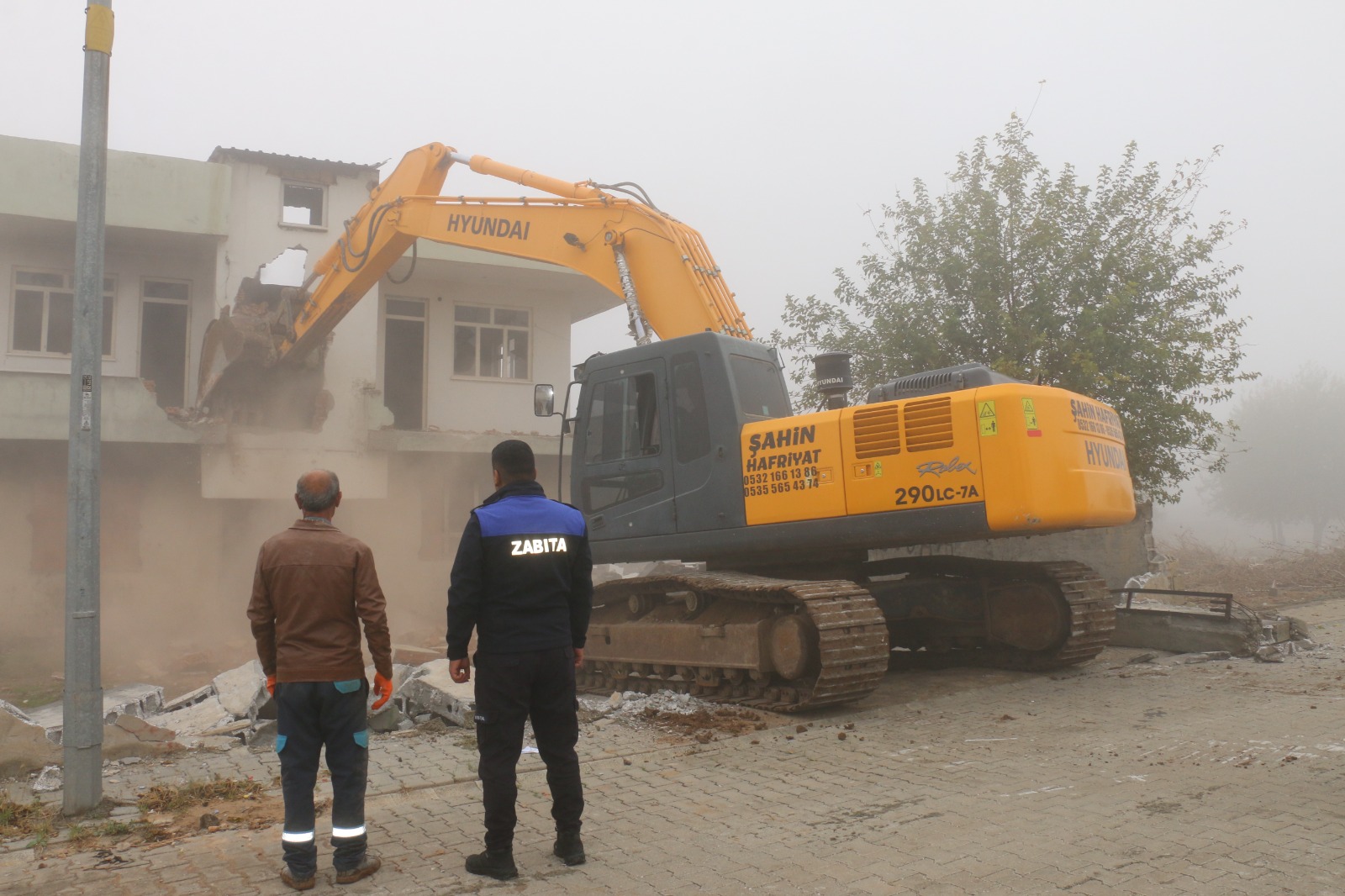 Batman Belediyesi Kaçak Yapıların Yıkımını Sürdürüyor