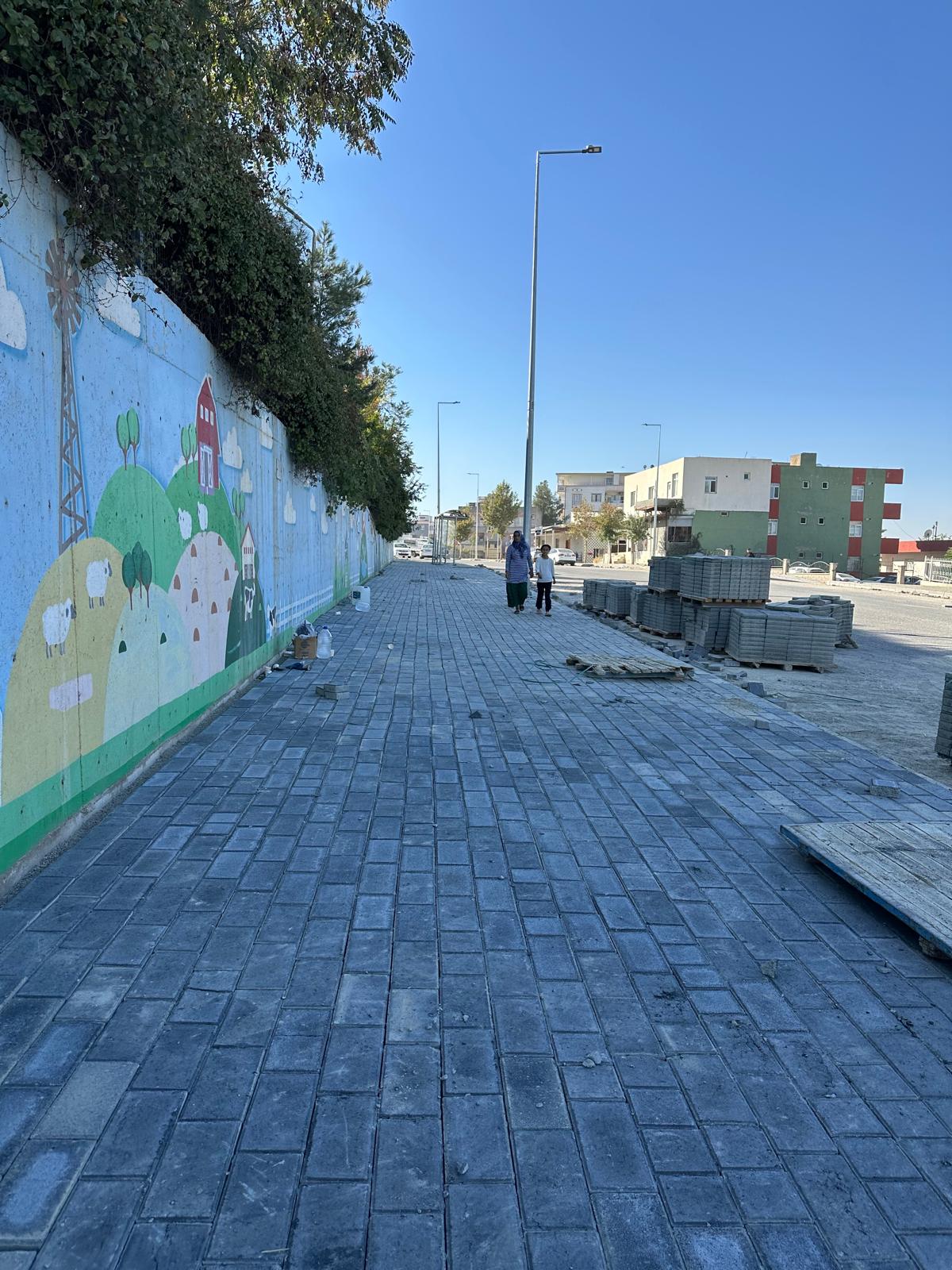 İki Mahallede Yol ve Kaldırımlar Yeniliyor