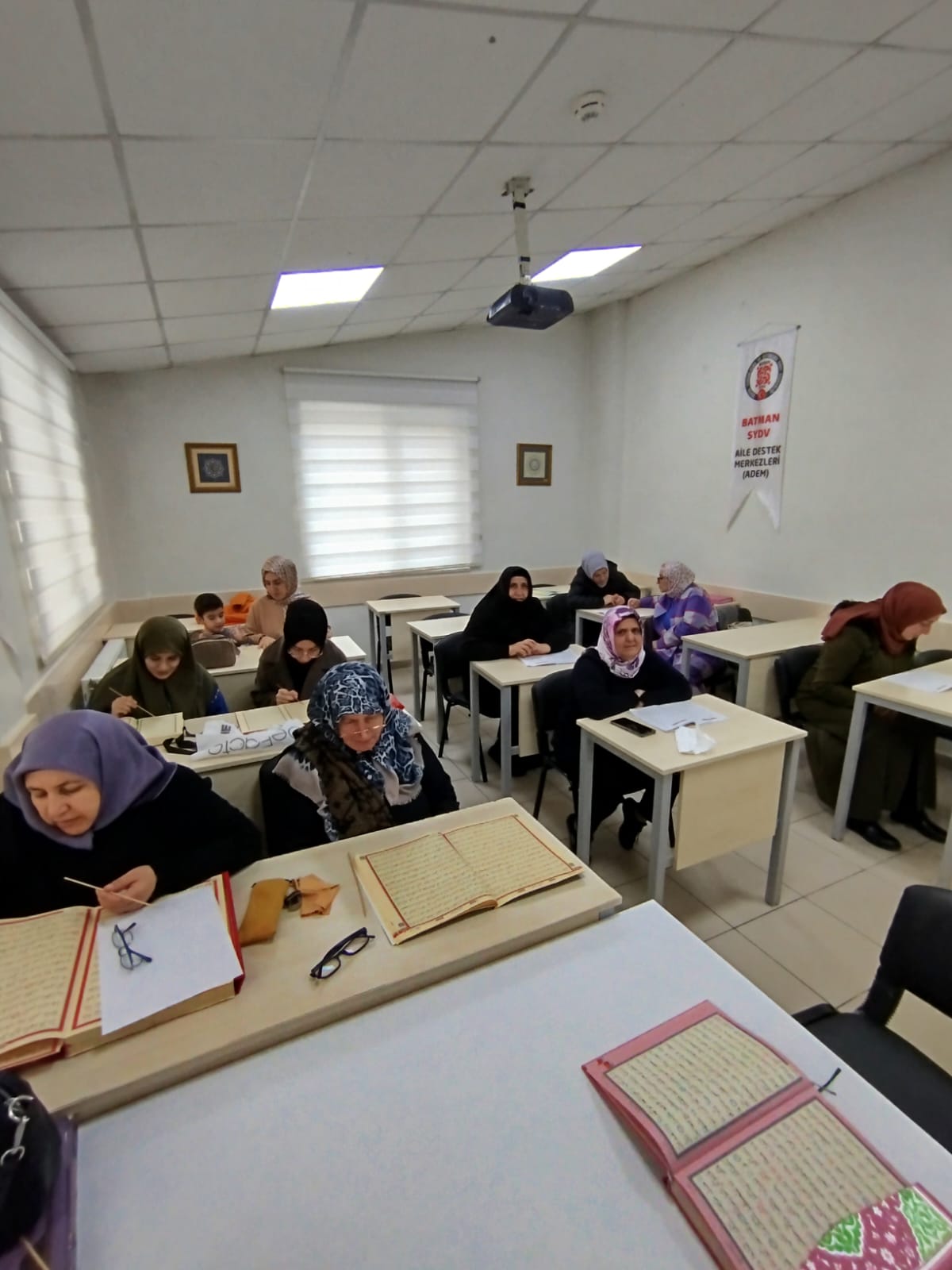 Kadınların Kur’an Yolculuğu Sürüyor