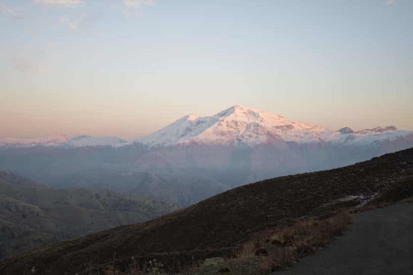 Mereto Dağı’na Mevsimin İlk Karı Düştü