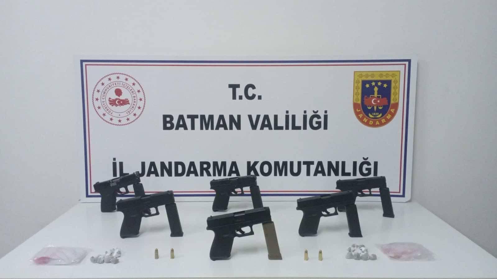Silah Tacirlerine Suçüstü: 6 Şüpheli Tutuklandı