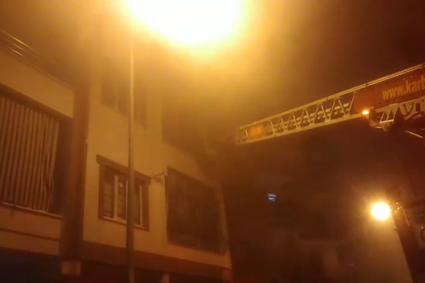 Batman’da Gece Saatlerinde İki Ayrı Yangın