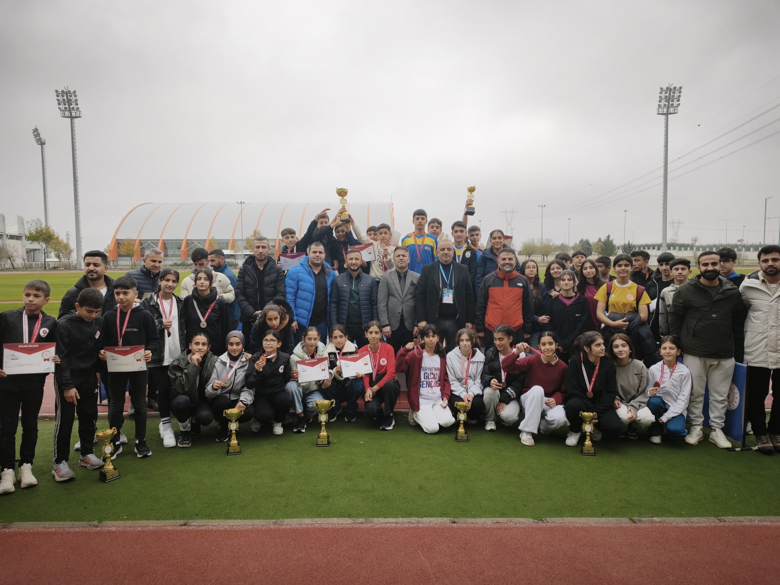 Yıldızlarda Kros Heyecanı