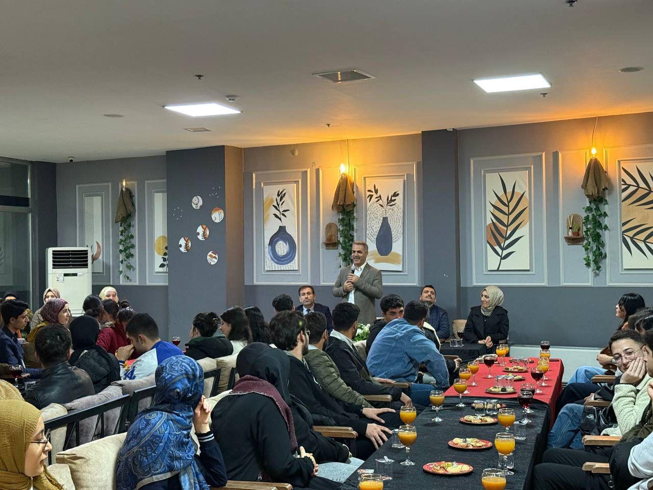 Şansi’den Üniversite Adayı Gençlere Moral Buluşması