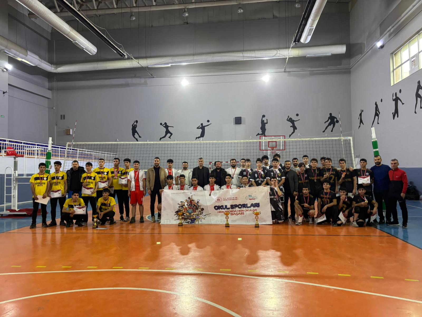 Ziya Gökalp Anadolu Lisesi Voleybol İl Şampiyonu Oldu
