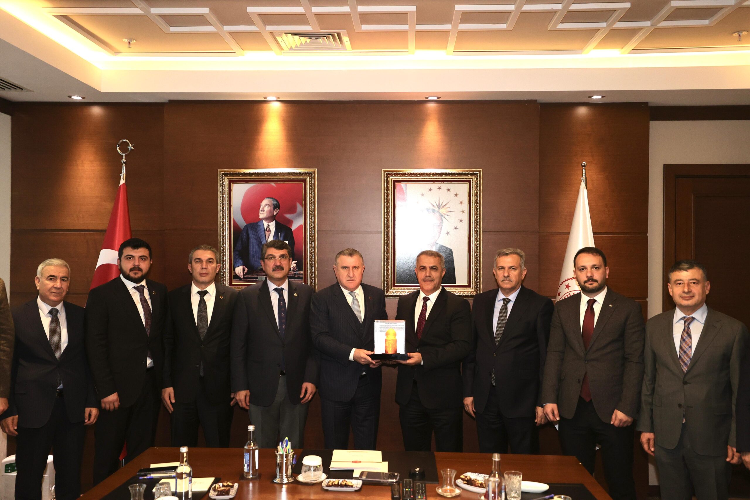 AK Parti Batman Heyetinden Ankara’da Bakanlık Ziyaretleri