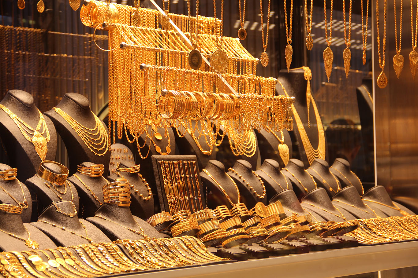 Kuyumculardan 2026 Altın Uyarısı: Yükseliş Kapıda
