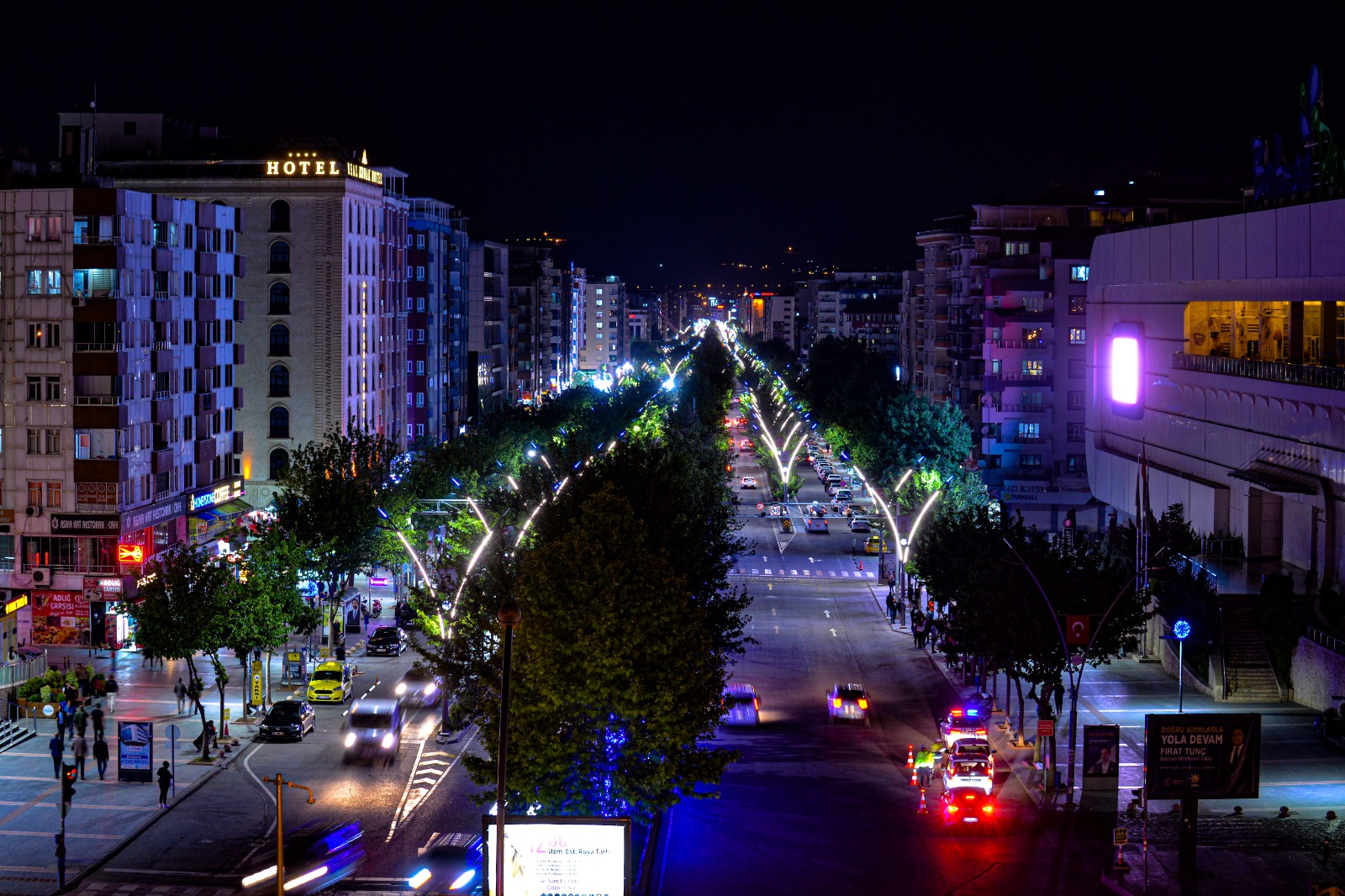 Yeni Aydınlatmalarla Kent Işıldıyor