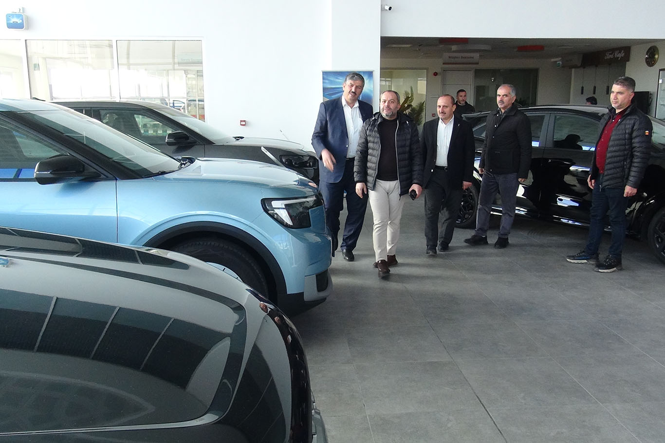 Araç Siparişleri Bayiye Teslim Edildi