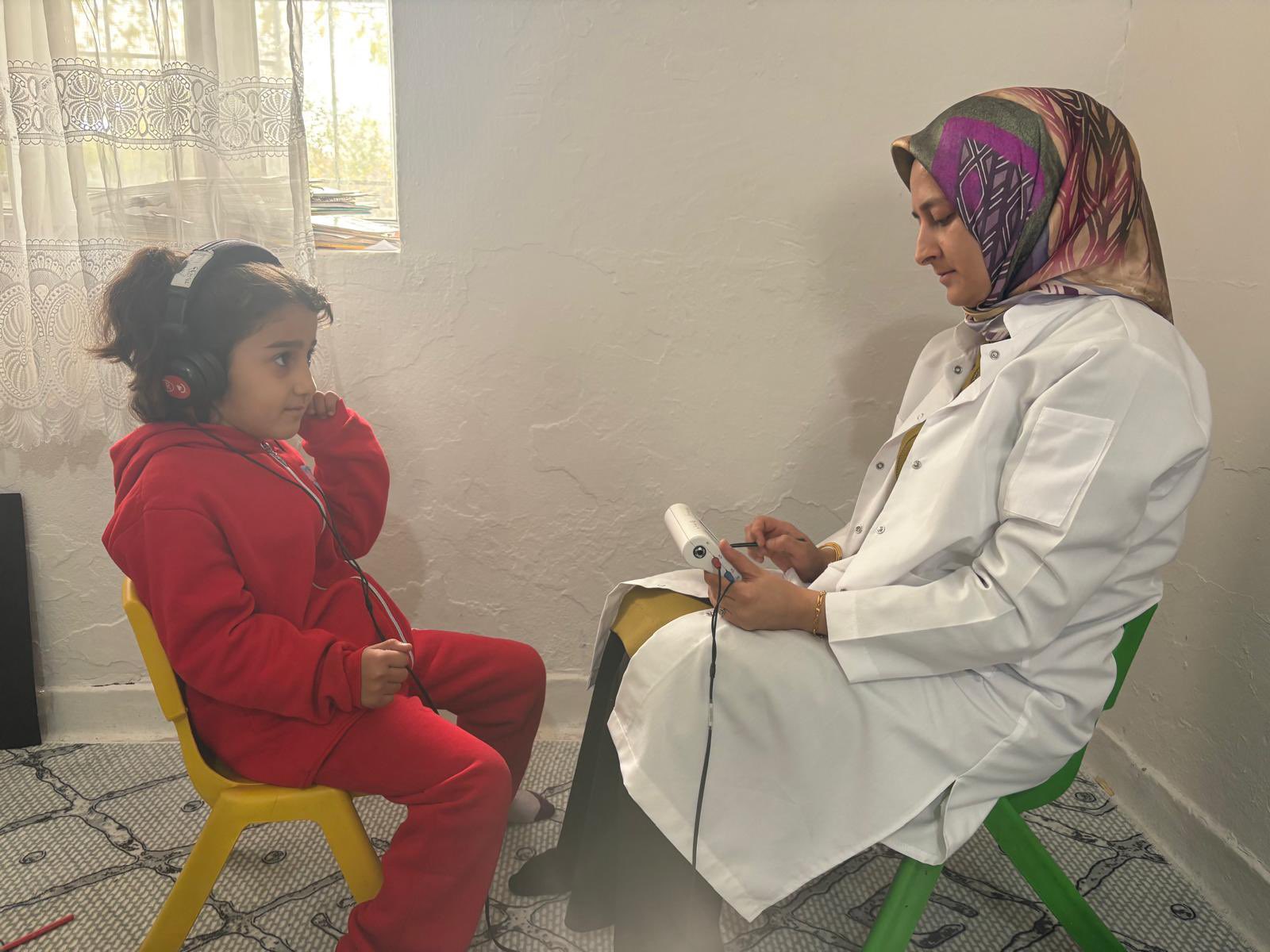 Kozluk’ta Köy Okulunda İşitme Taraması Yapıldı