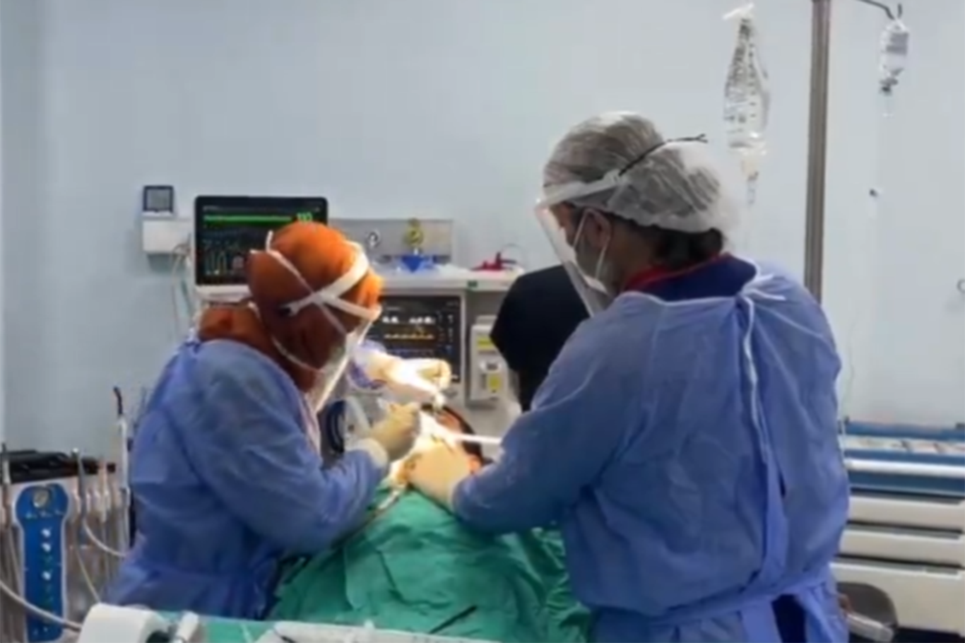 Özel gereksinimli bireylere diş tedavisi