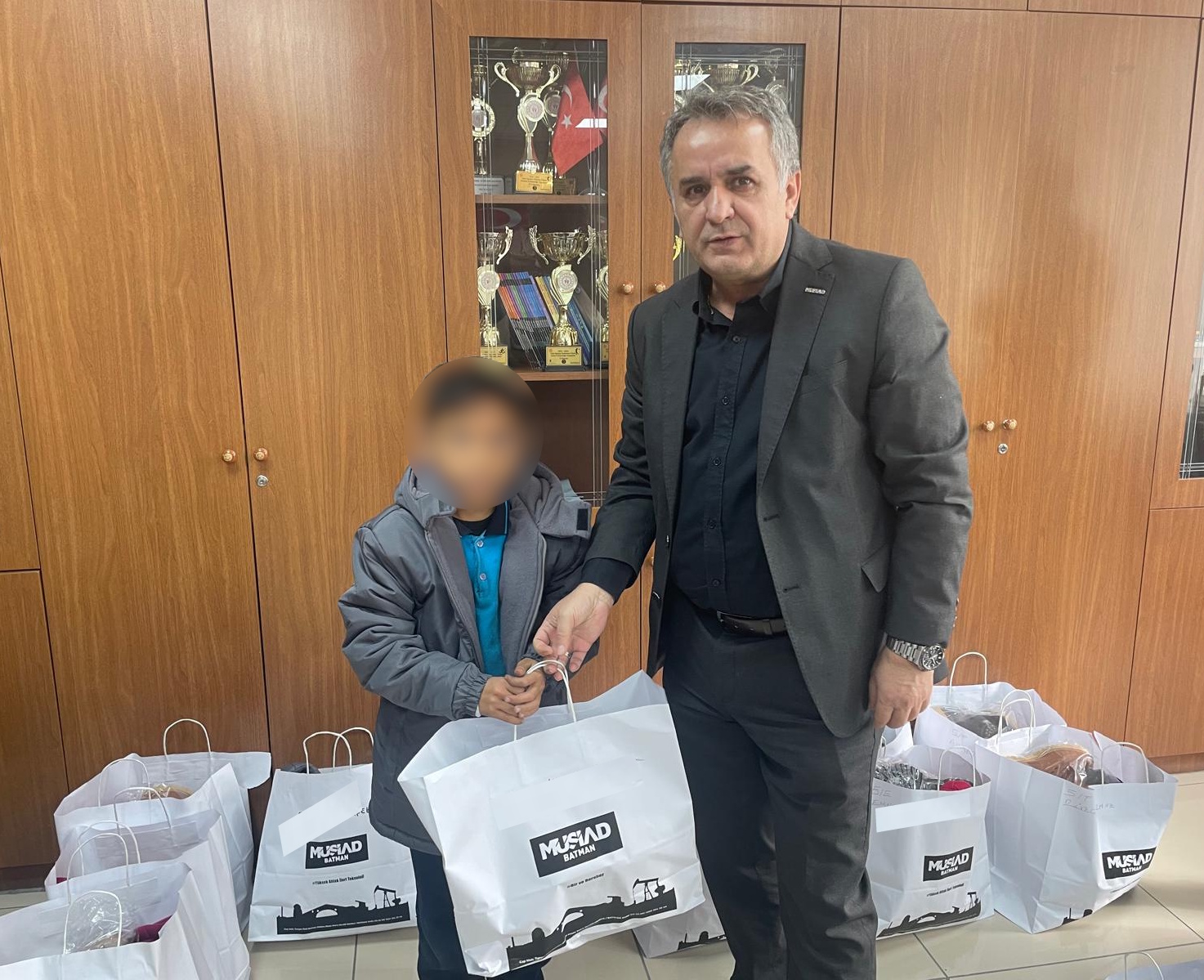 MÜSİAD Batman’dan 850 Öğrenciye Kışlık Destek