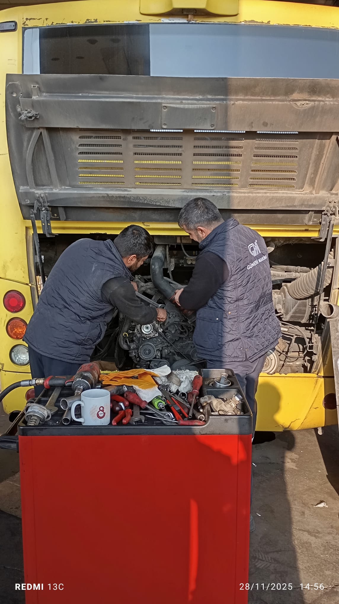 Araç ve İş Makinesi Bakımı Belediyeden