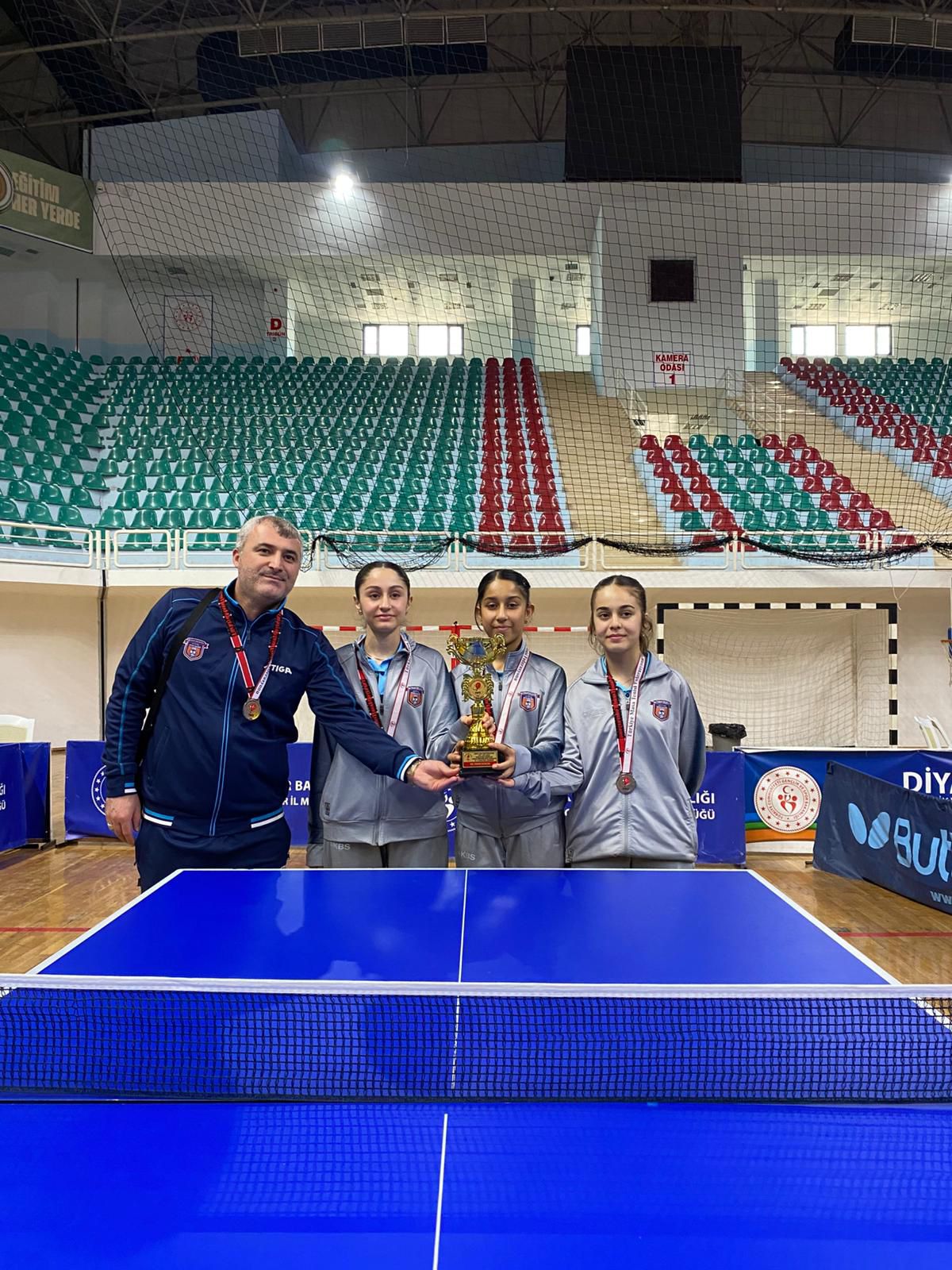 Batmanlı Masa Tenisçileri Bölge İkincisi Oldu