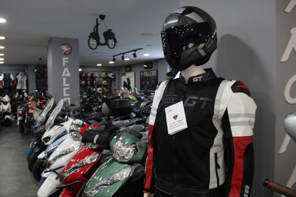 Motosiklet ekipmanı zorunluluğu satışları artırdı