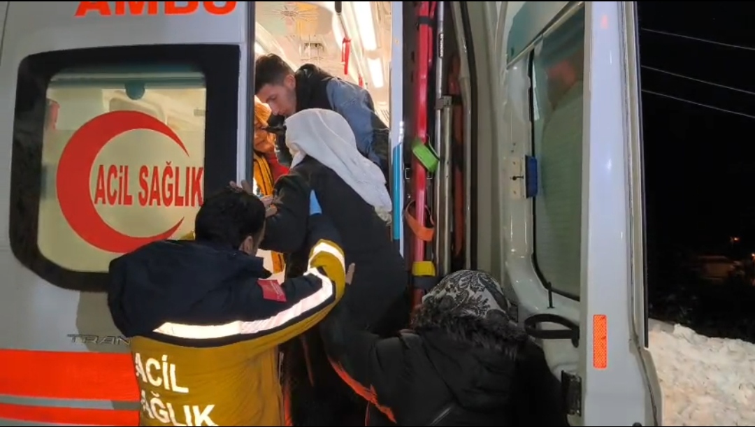 Karla Mücadele Ekipleri Zamana Karşı Yarıştı