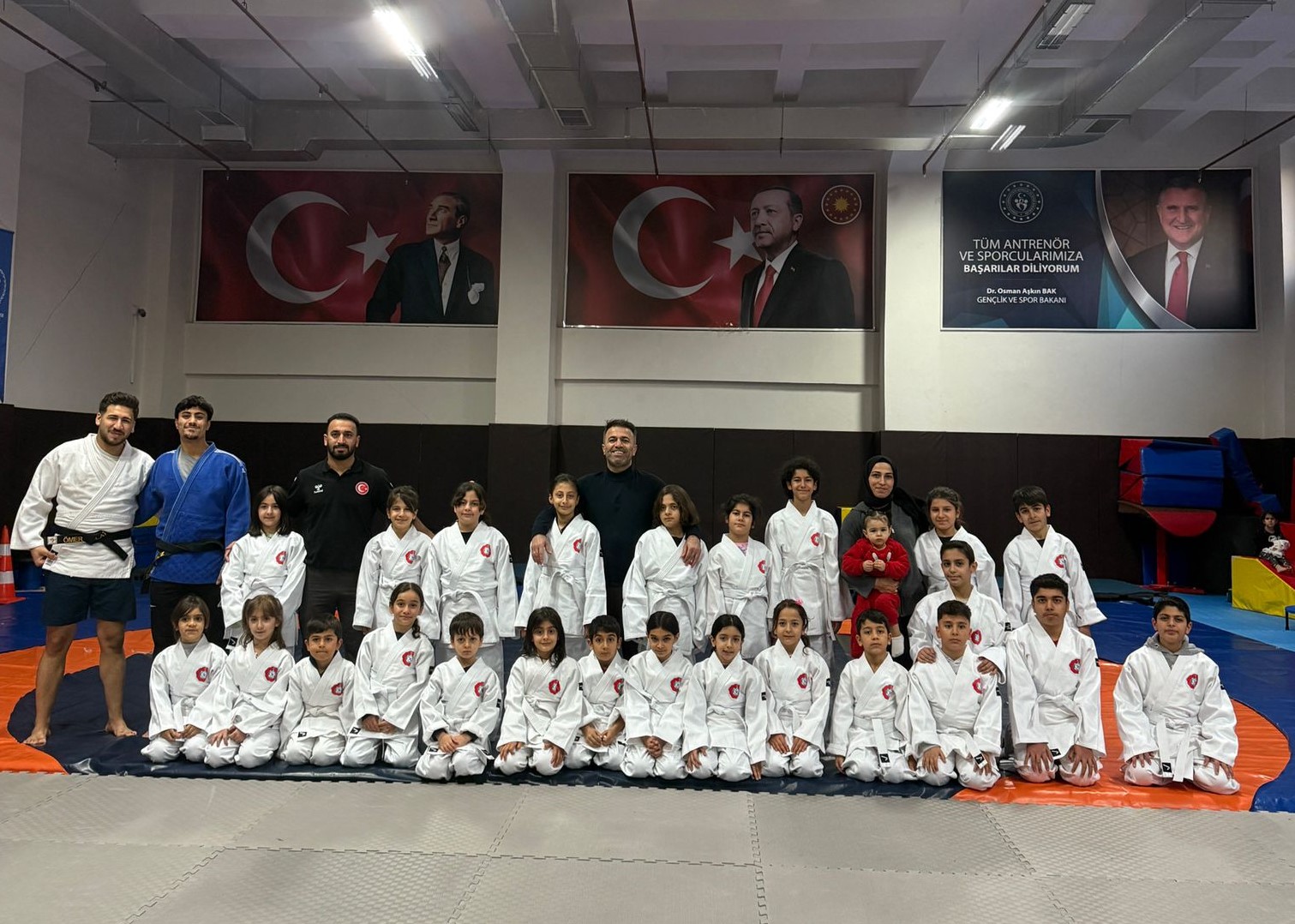 Judo Sporcularına Malzeme Desteği
