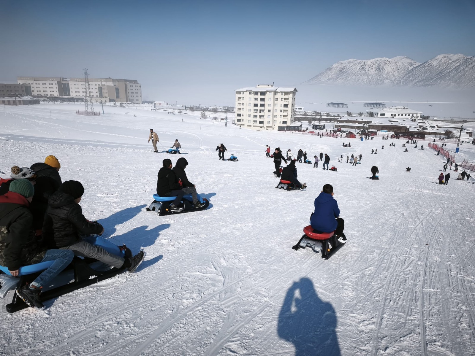 Çocuklar Kayak Merkezinde