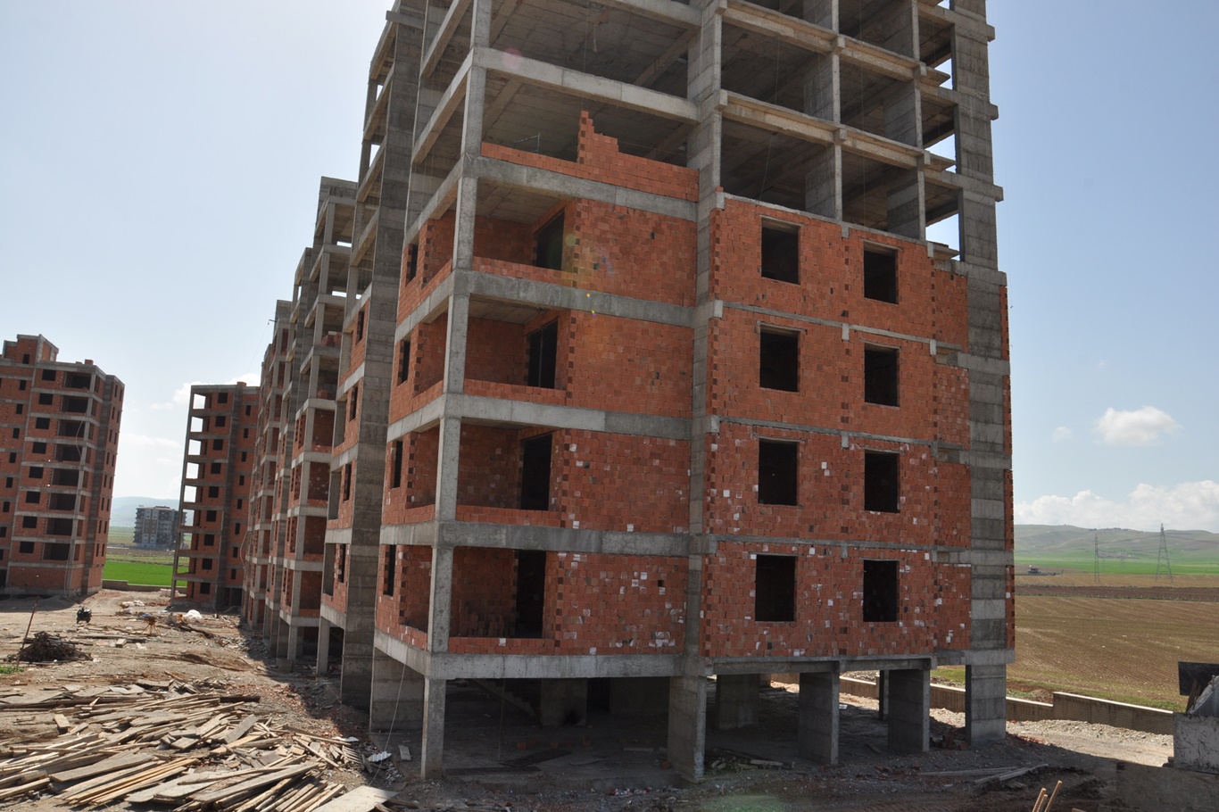 Altın Yükseldi, Konut Satışları Durdu