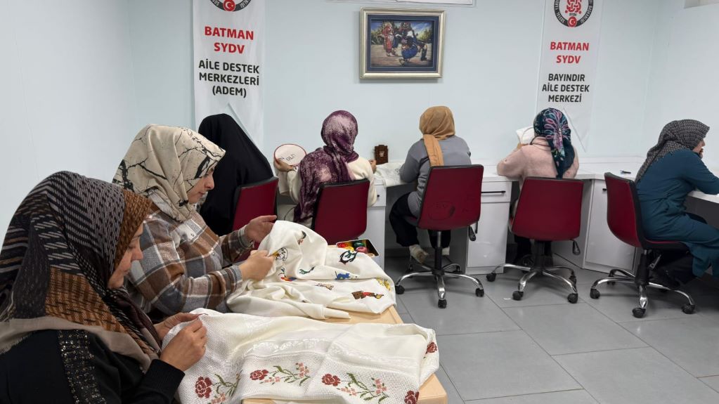 Makineli Dikiş Kursu Sürüyor