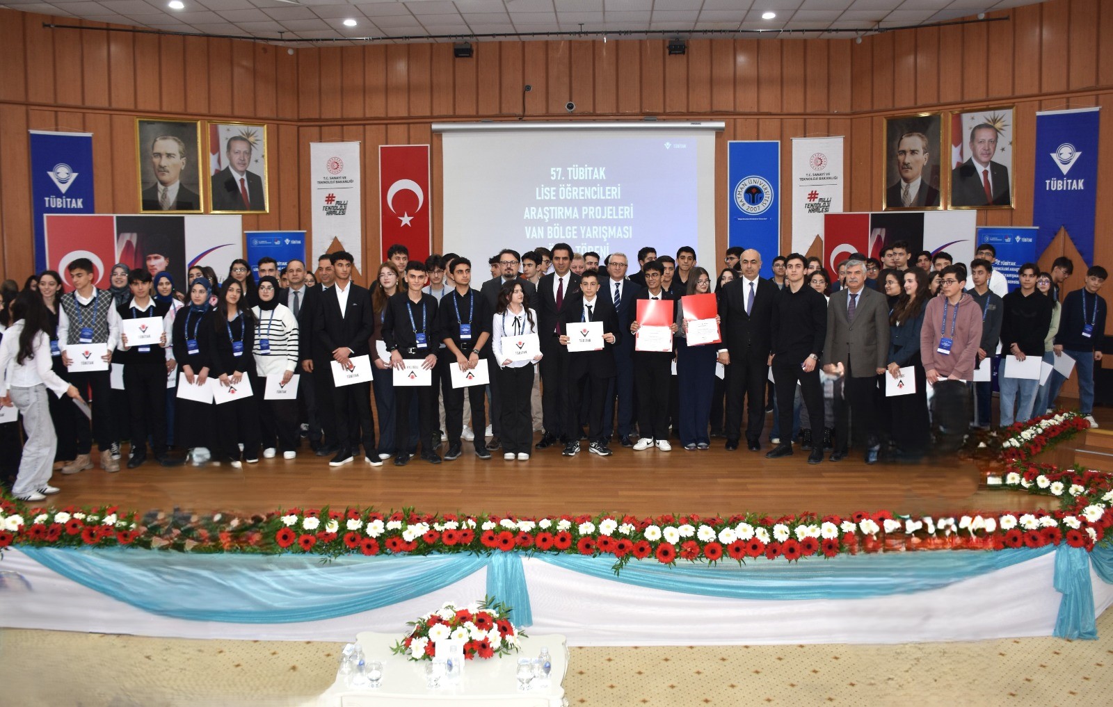 Batmanlı Öğrenciler TÜBİTAK Bölge Finalinde Zirvede