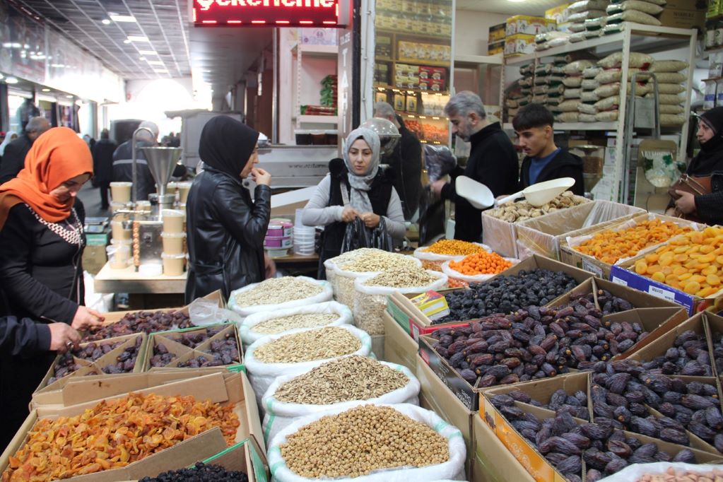 Esnaf Ramazan Hazırlıklarını Tamamladı