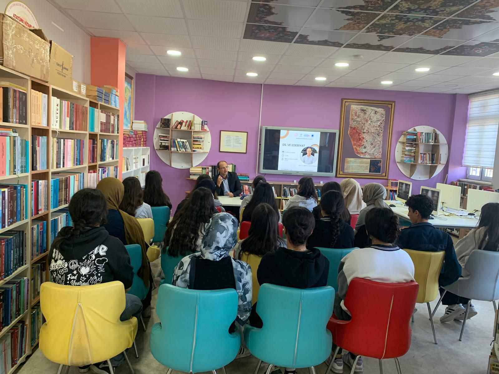 Akademisyen–Öğrenci Buluşmaları Projesi Devam Ediyor