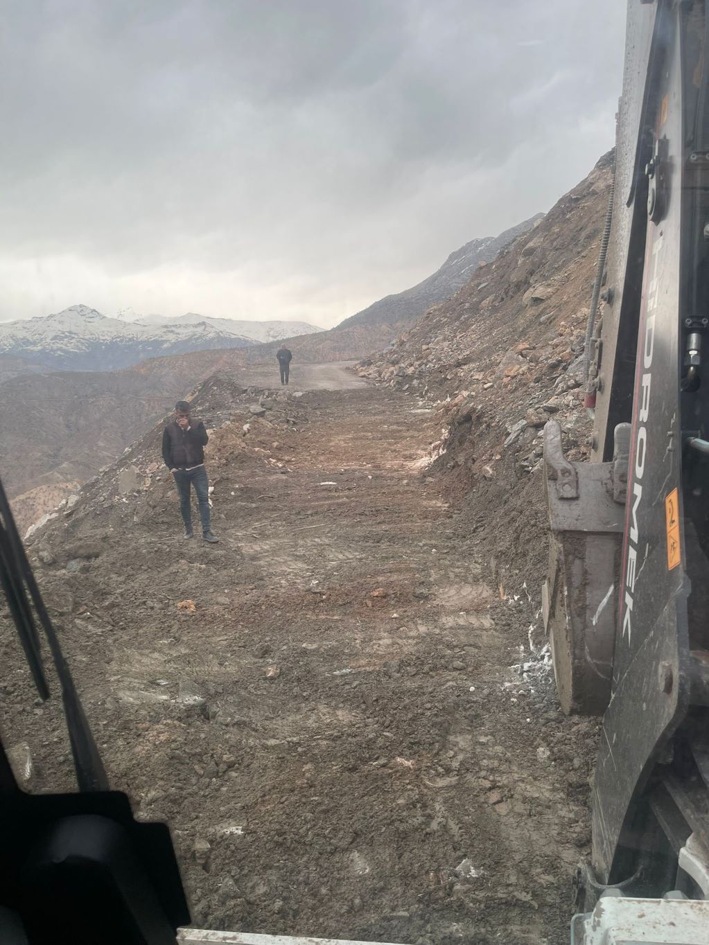 Heyelan Temizlendi, Yol Açıldı