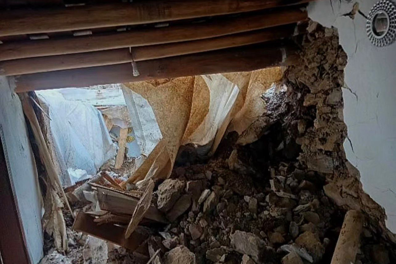 Batman’da Heyelan: Bir Ev Kullanılamaz Hale Geldi