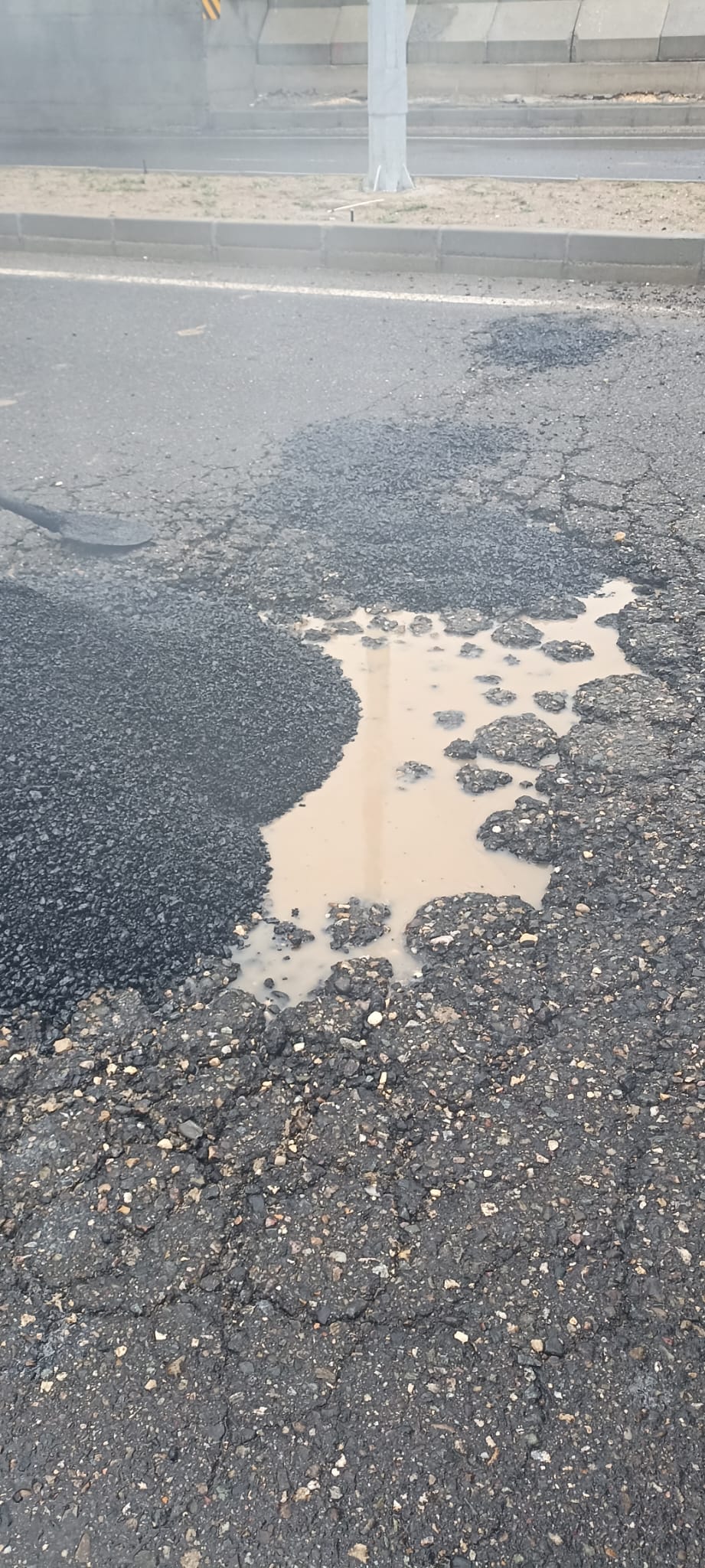 Deforme Olan Yollar Onarılıyor